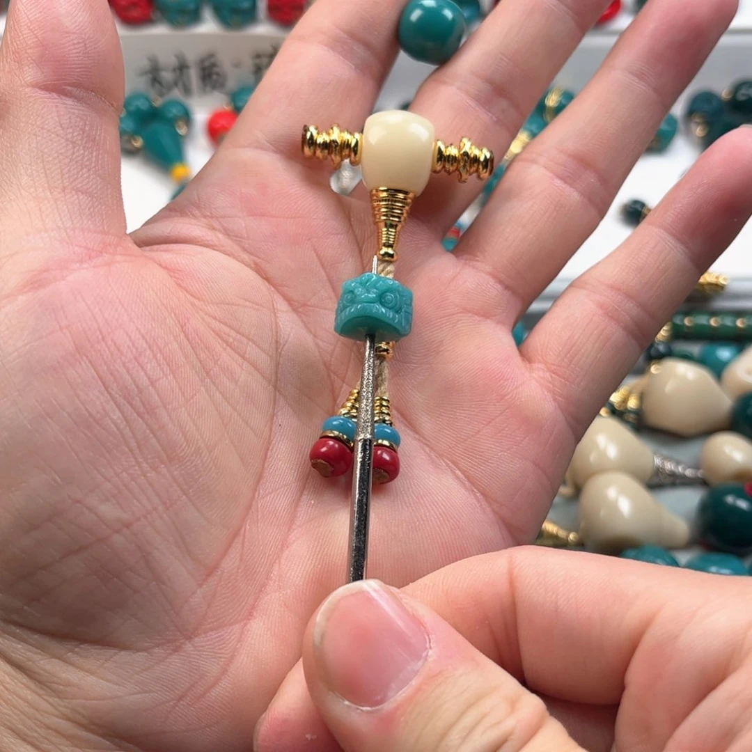 琉璃颈饰J****?琉璃配饰12