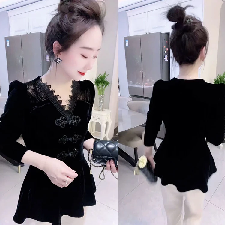 秋冬新款V领蕾丝花边丝绒打底衫2025御姐范显瘦气质拼接收腰上衣