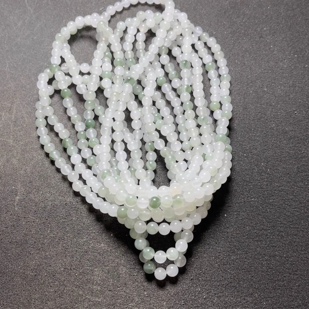 颈饰未镶嵌石英质玉南**棉