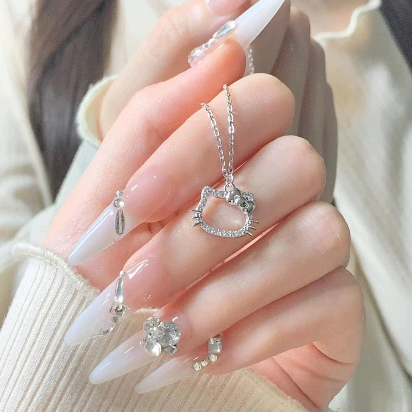 新品Hellokitty凯蒂猫项链女小众设计感轻奢锁骨链送