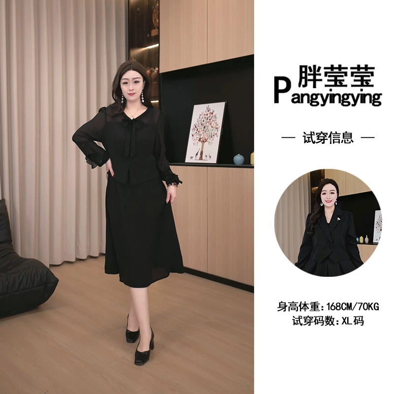 胖莹莹大码女装2025新款优雅时尚高级感百搭显瘦连衣裙ZB4414
