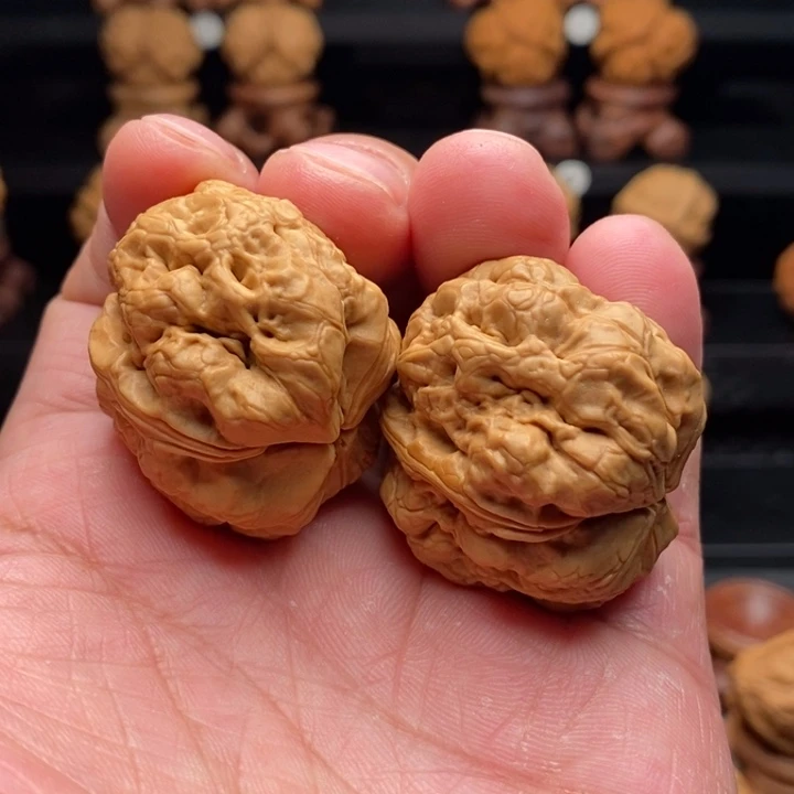 文玩核桃把件8灭霸蛤蟆王