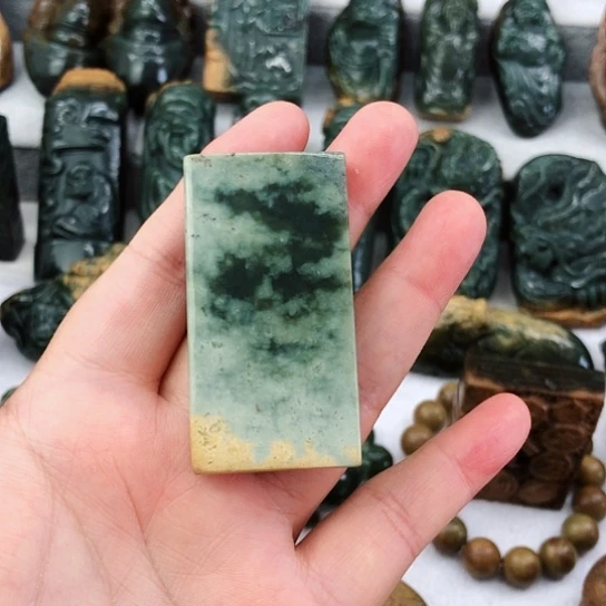 岫岩河磨玉（透闪石质玉）未镶嵌挂件