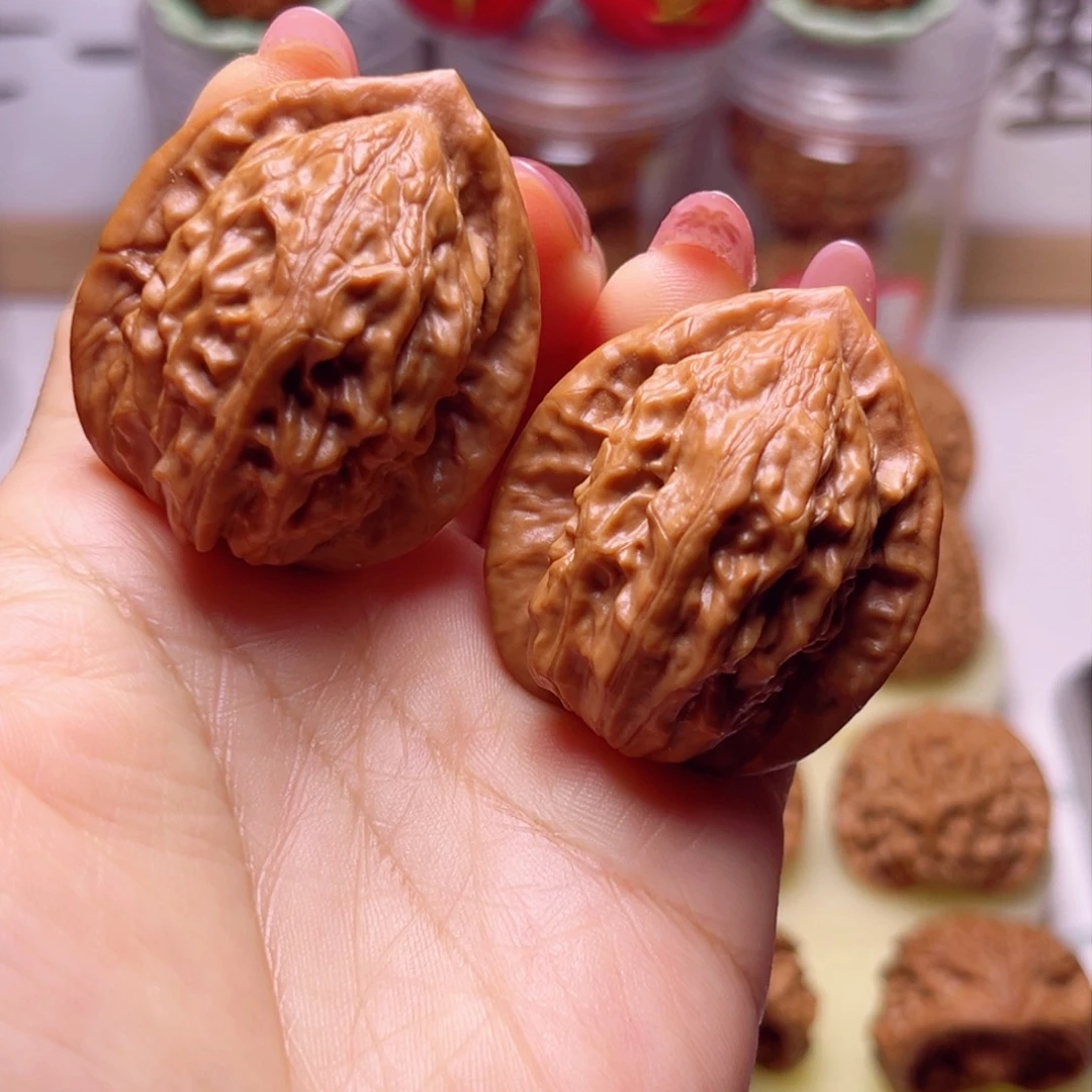 文玩核桃吊坠西北大红袍