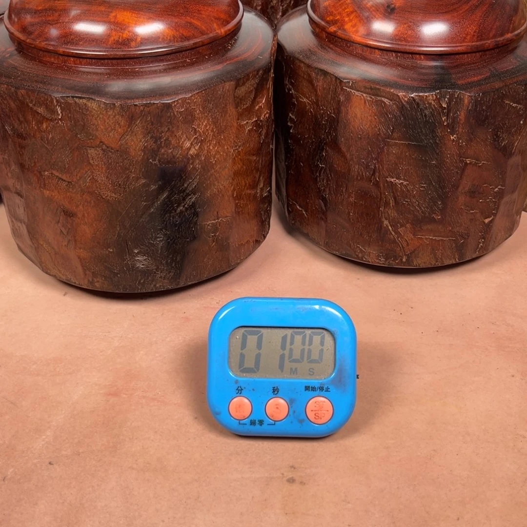 檀香木原皮回流8.2茶叶罐