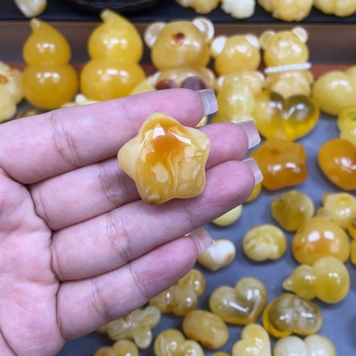 琥珀未镶嵌珠宝奇石