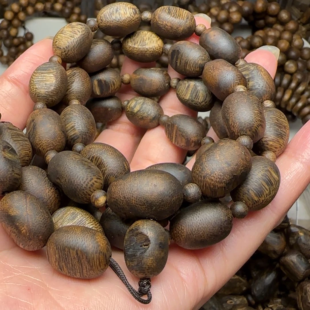 沉香手串月****圆多圈留疤绿奇流油王48.3克老料