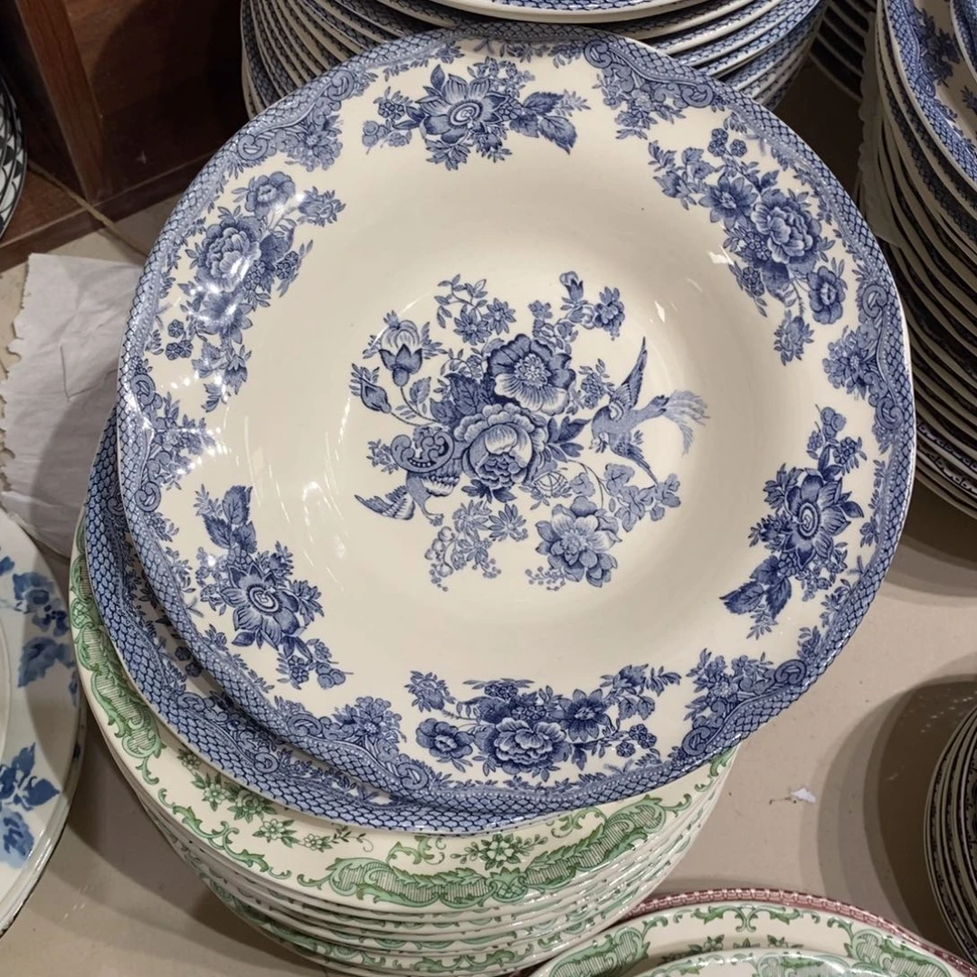 瓷微瑕蓝鸟八寸草帽盘