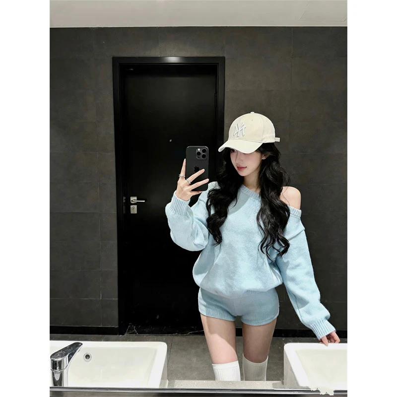 2025秋季新款气质辣妹薄荷绿露肩慵懒宽松针织套装上衣短裤两件套