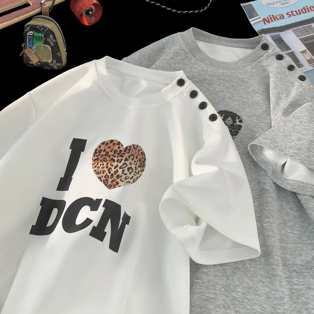 纽扣落肩袖圆领短袖印花夏季T恤小众ins休闲ol韩版白色百搭