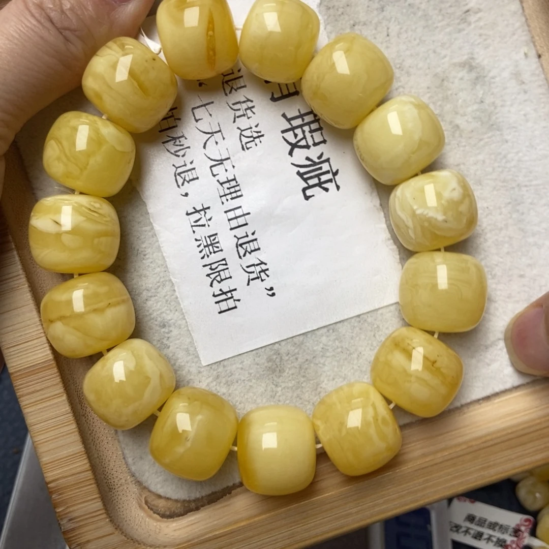 琥珀未镶嵌珠宝奇石17