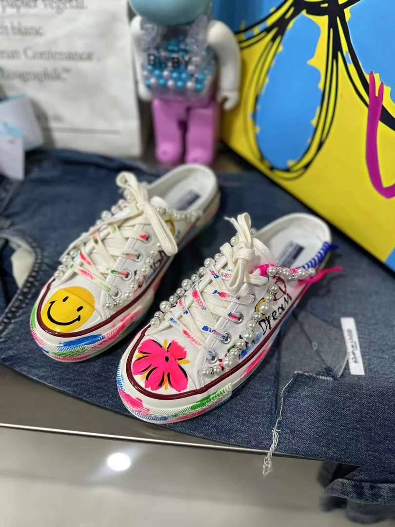 夏季女款防滑透气半托帆布鞋拖平底手工小众重工串珠原创手绘