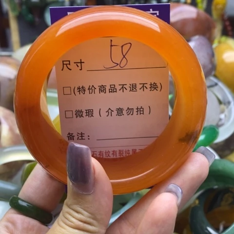 未镶嵌手镯石英质玉