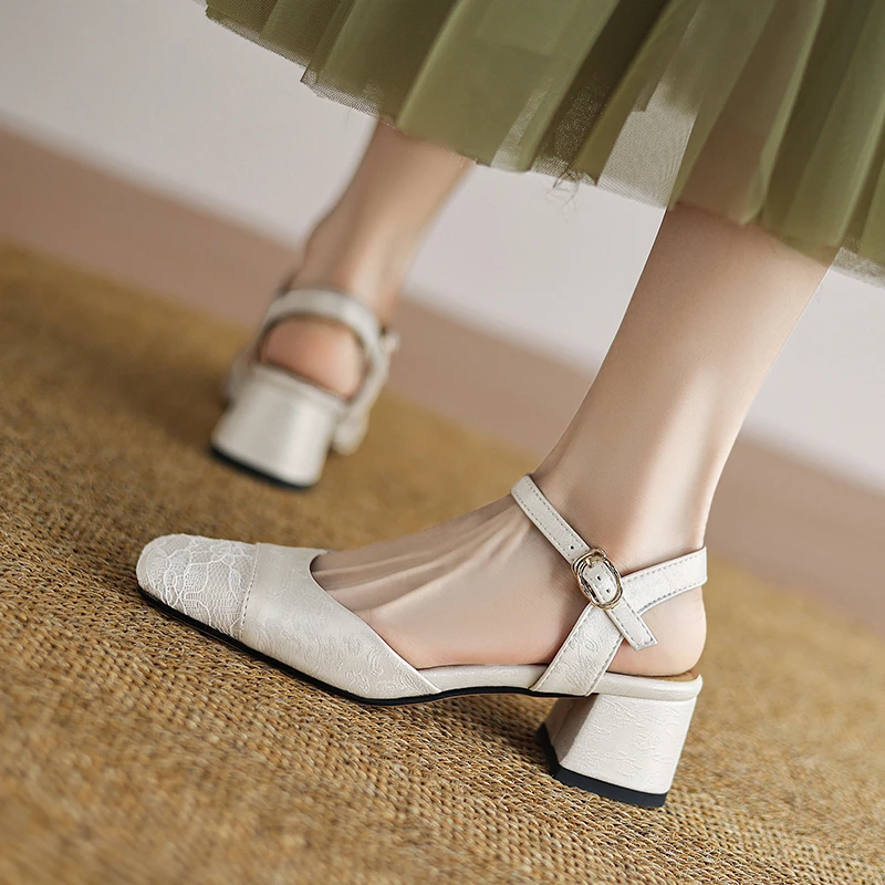 新中式国风印花包头大码凉鞋女41到43夏款蕾丝粗跟单鞋女小码3233