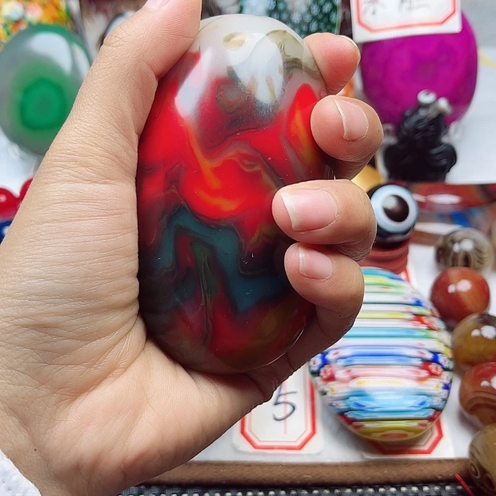 不***。玛瑙/玉髓未镶嵌珠宝奇石