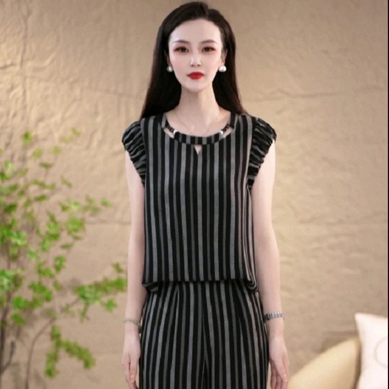 【送运费险】高级轻奢气质洋气新款夏季优雅精致设计感显瘦套装两件