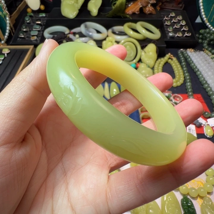 和田玉（黄玉）颈饰未镶嵌