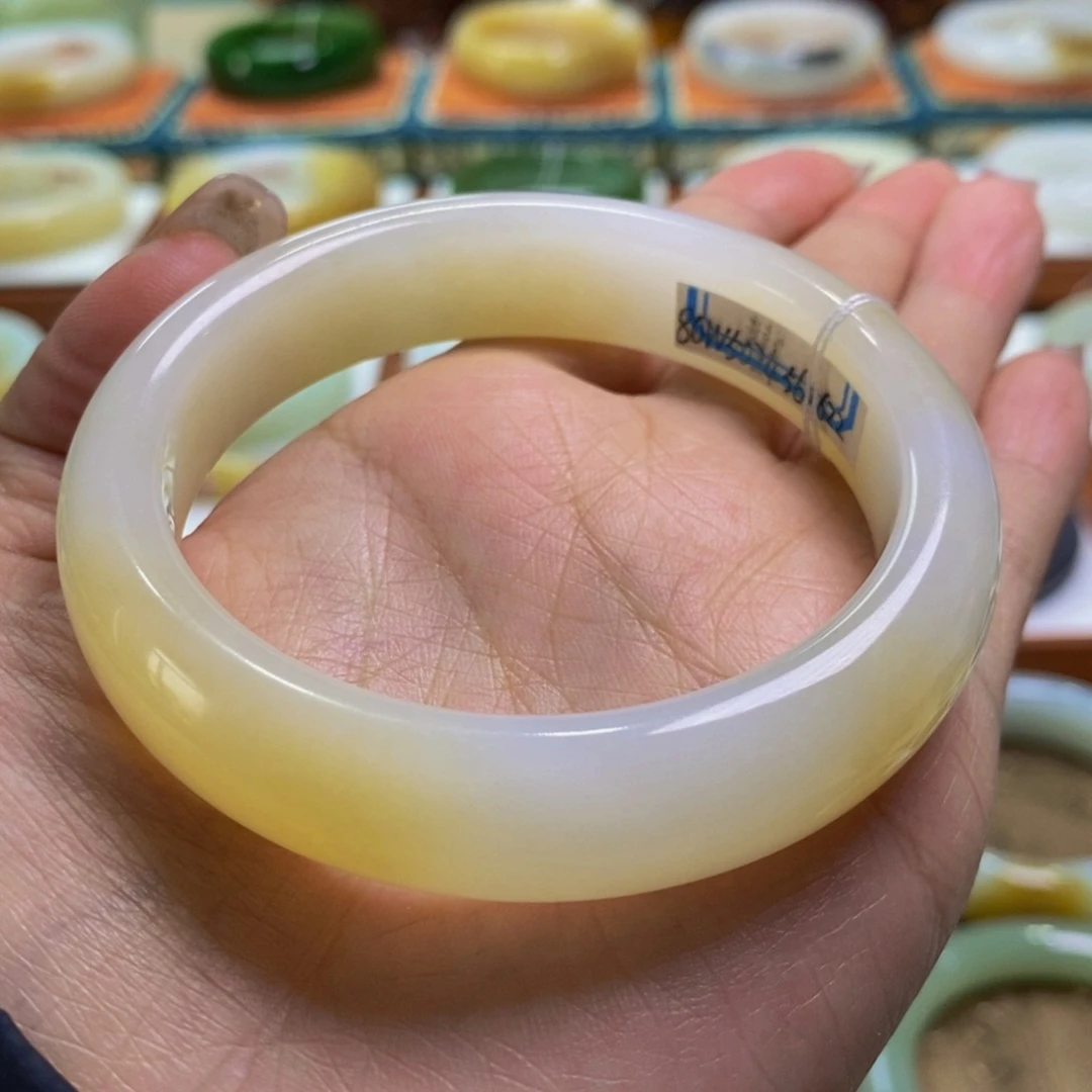 和田玉且末糖白56+未镶嵌