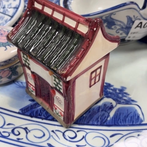 瓷片瓷片瑕疵不退不换，介意不拍