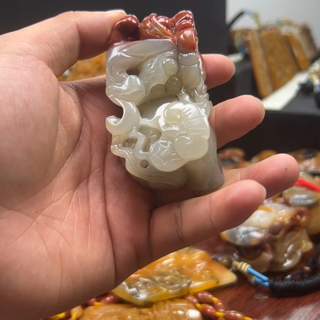 石英质玉（黄龙玉）未镶嵌多选发其一