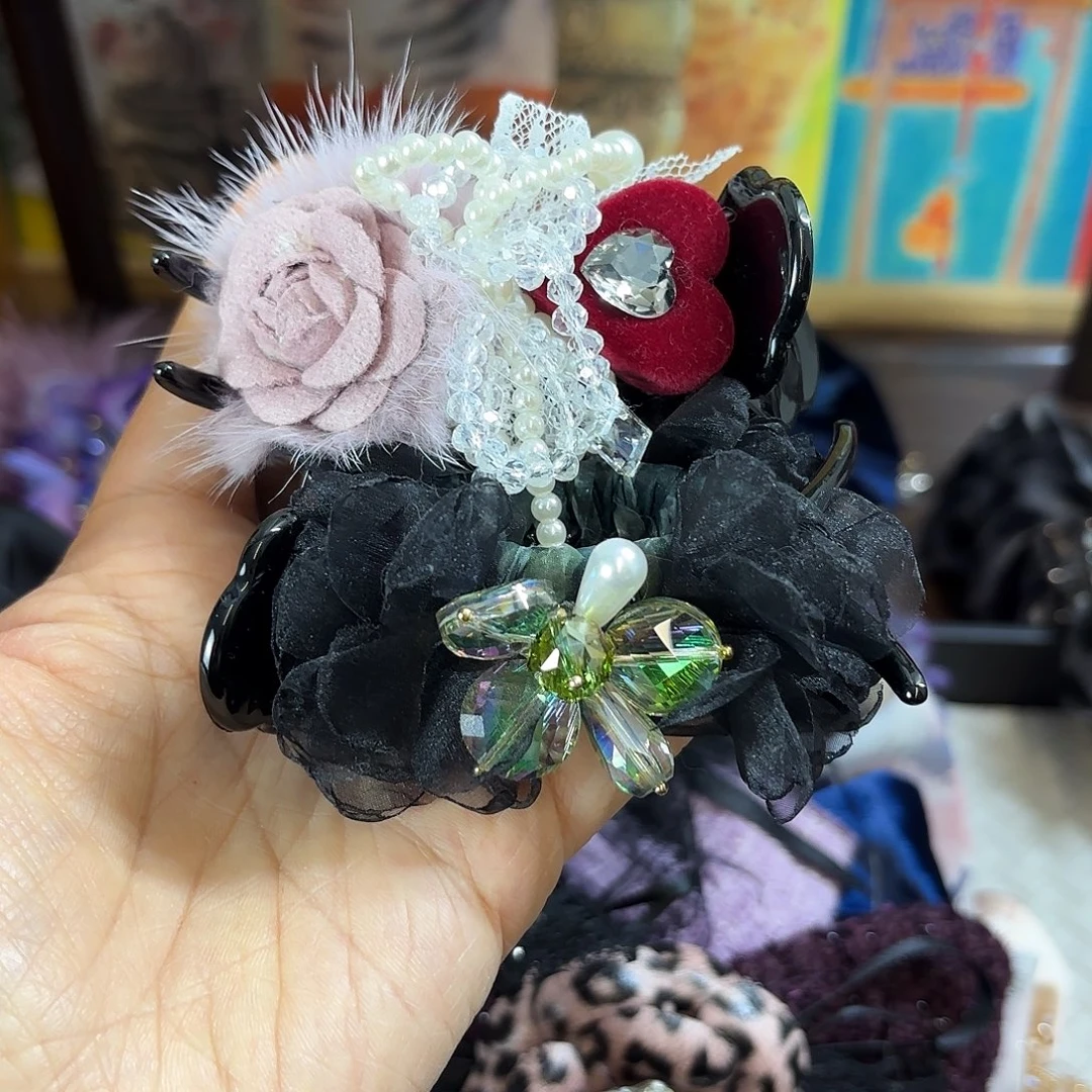 布艺铁合金丸子抓