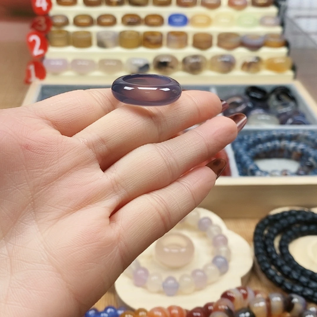 大***银玛瑙/玉髓未镶嵌戒指