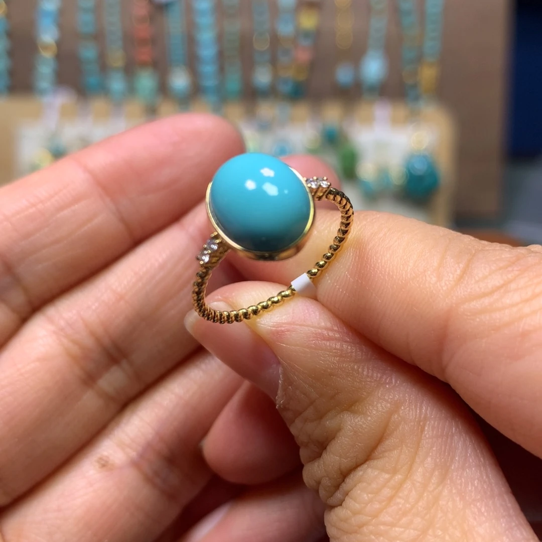 绿松石18K金镶嵌戒指