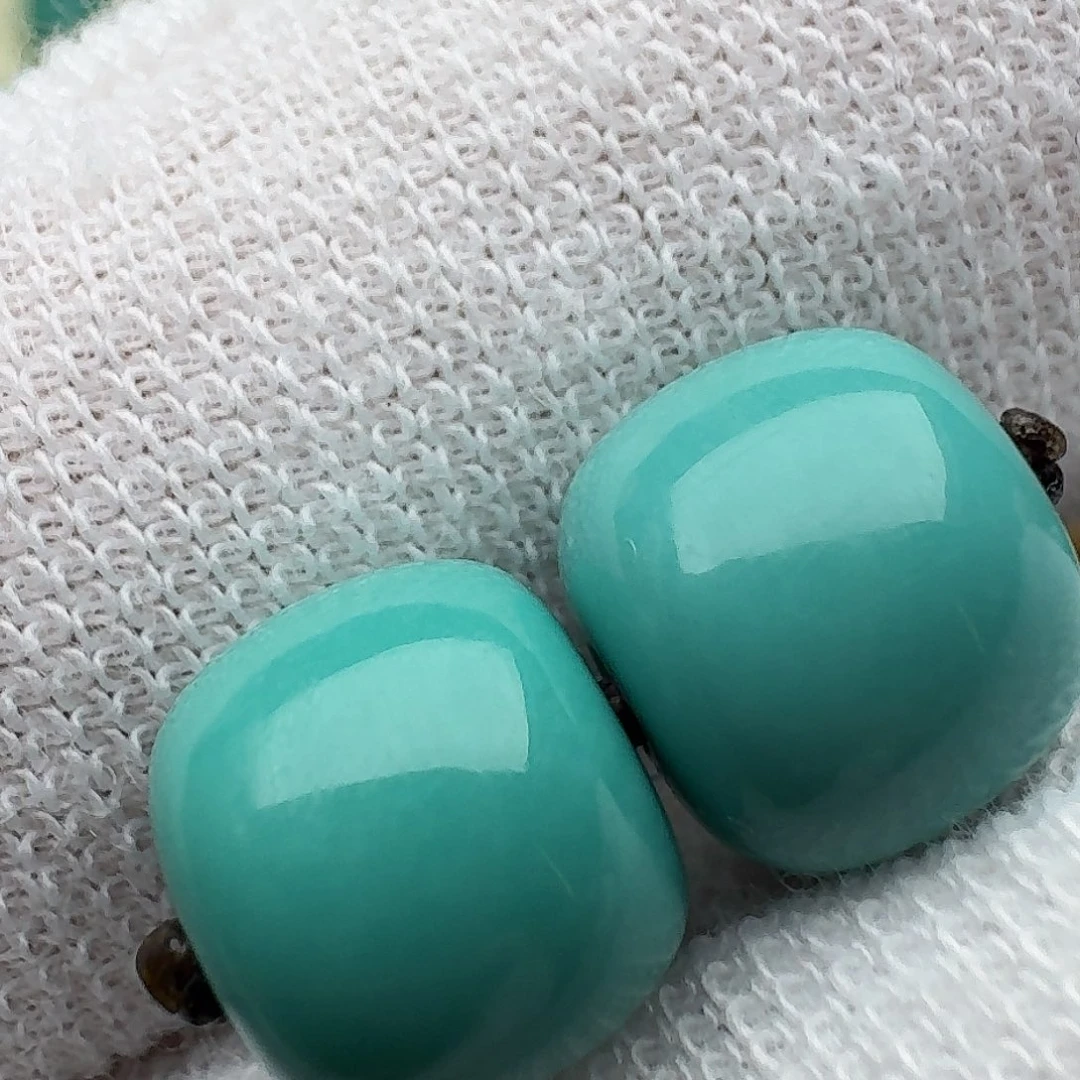 绿松石未镶嵌老型对珠8.7