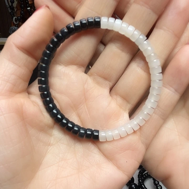 和田玉（墨玉）未镶嵌颈饰卡6药片阴阳串