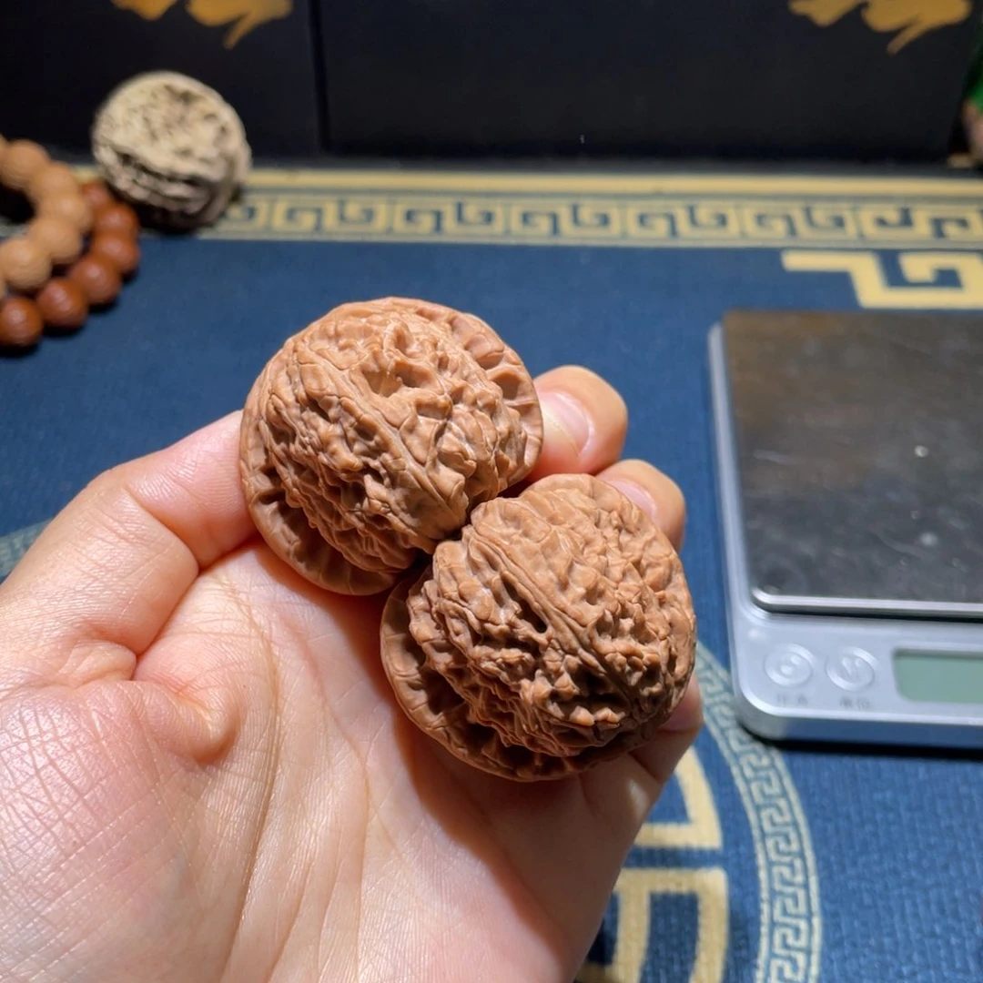 文玩核桃吊坠1号40尺全品白狮子