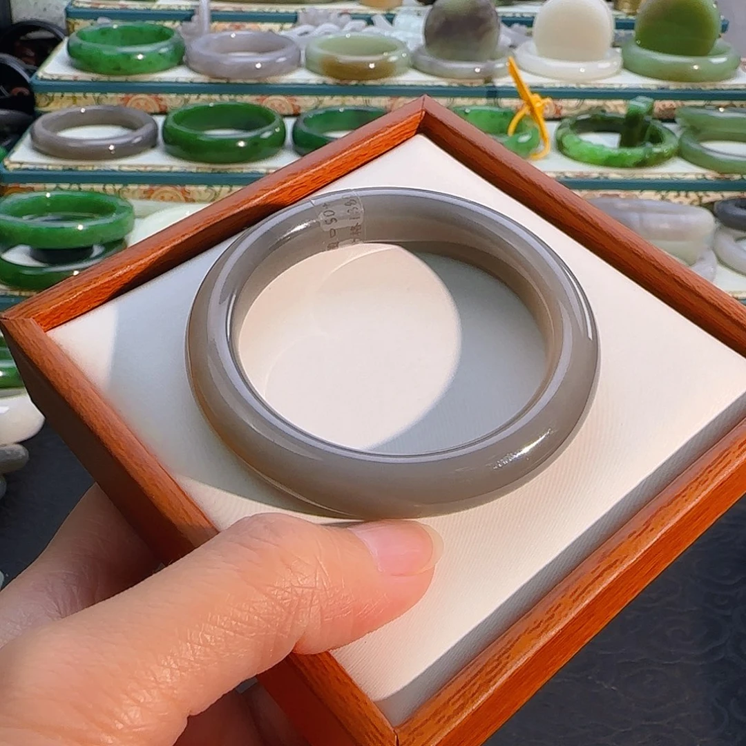 未镶嵌手镯和田玉烟紫手镯