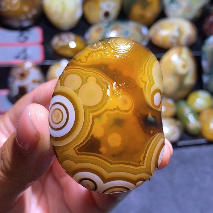 玛瑙/玉髓玛瑙吊坠未镶嵌