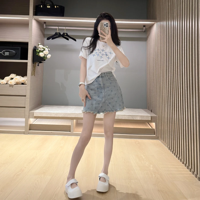 新款小众炸街高级感女装夏季白色星星短袖百搭牛仔半身裙时尚套装