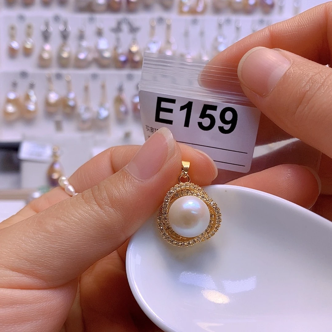 淡水珍珠颈饰合金