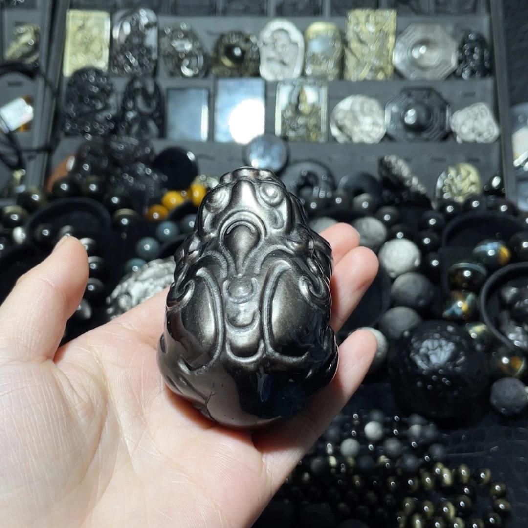 小***皮黑曜岩未镶嵌珠宝奇石