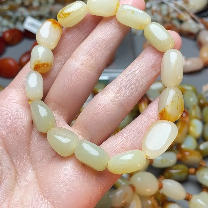 和田玉未镶嵌手链