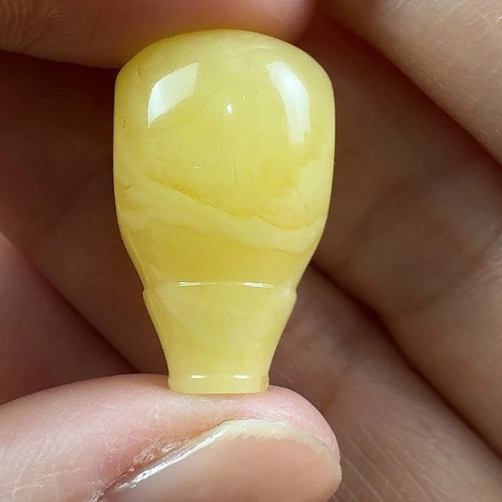 蜜蜡未镶嵌裸石31