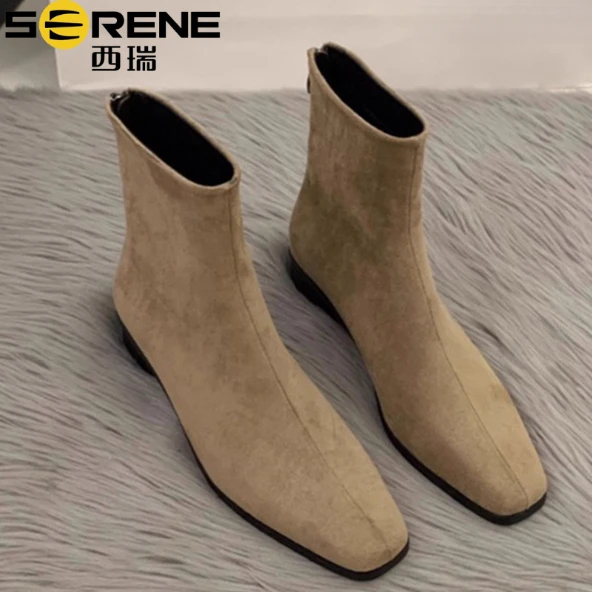西瑞方头平底短靴冬季明星同款百搭鞋子女款网红款百搭旅游鞋女款