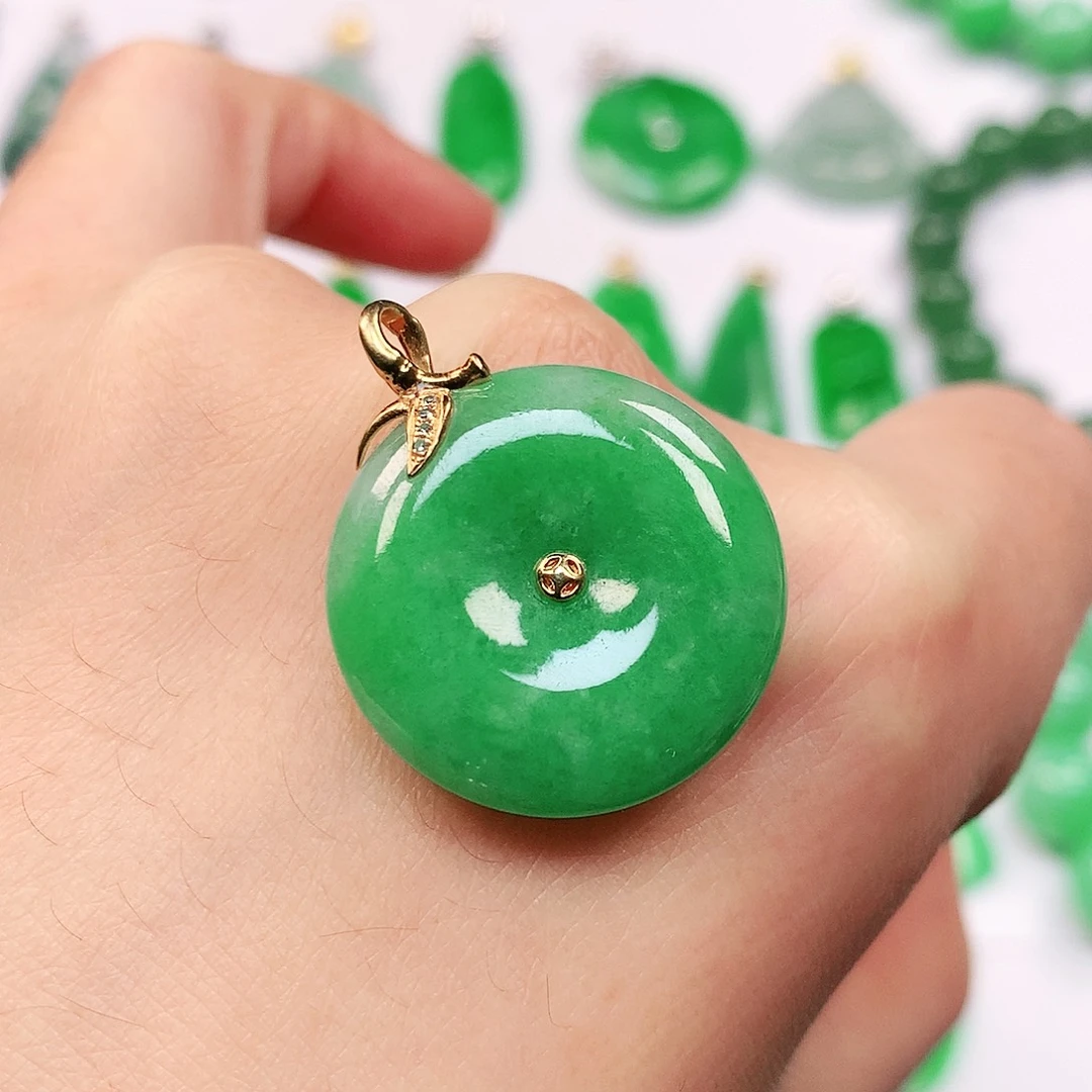 吊坠(不含链)18K金镶嵌翡翠