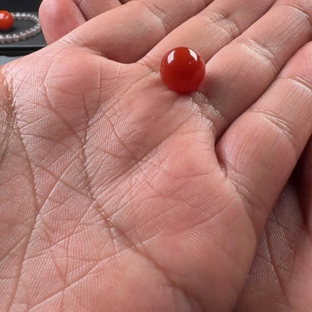 南红玛瑙未镶嵌圆珠11.7