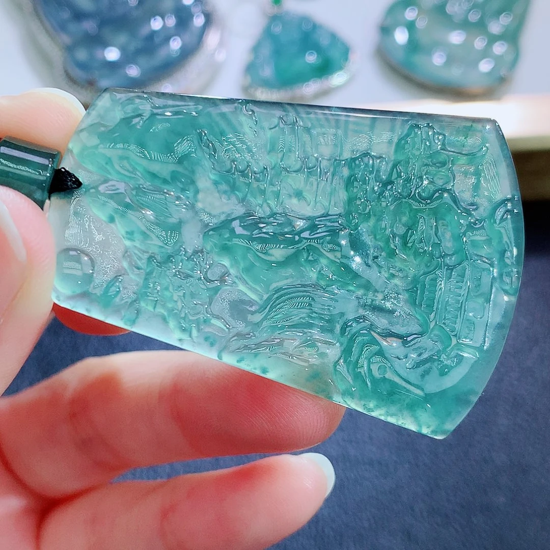 翡翠未镶嵌颈饰翡翠