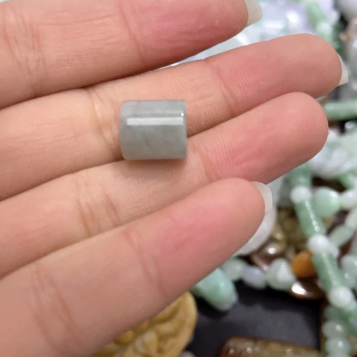 【闪购商品】翡翠颈饰未镶嵌?****暖天然翡翠
