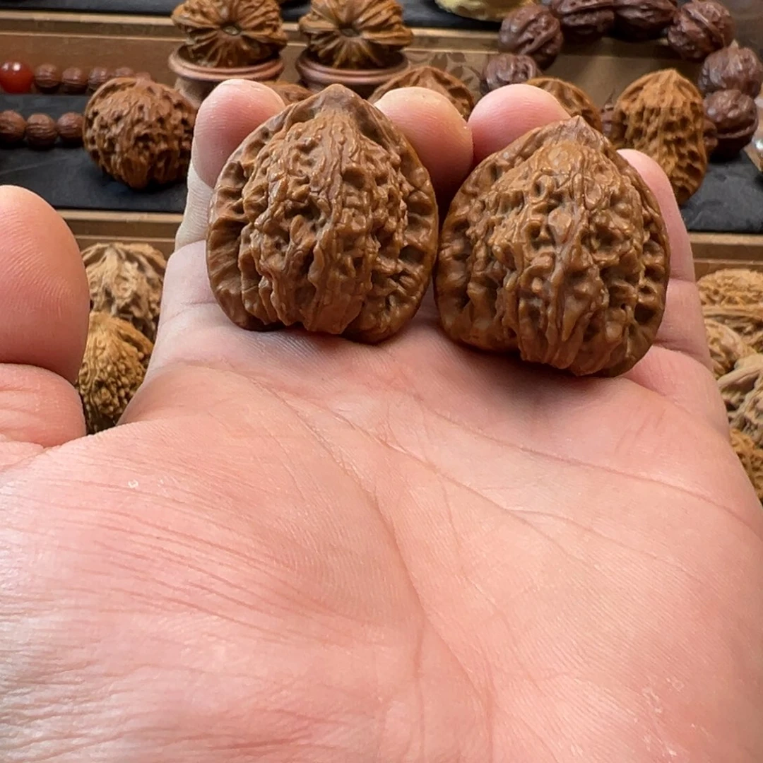 桃核吊坠文玩核桃，蚂蚁王