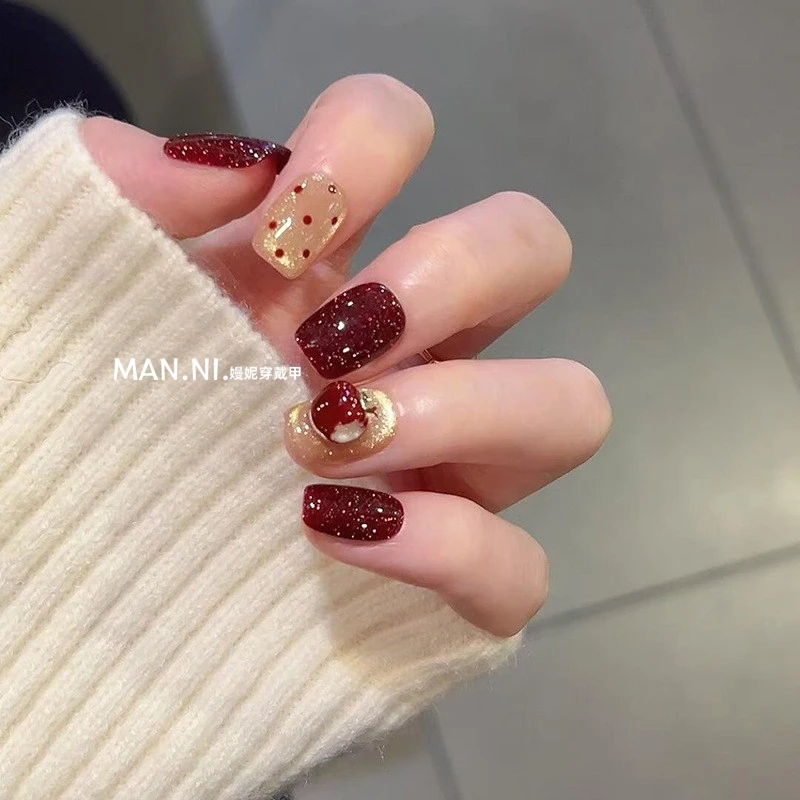 MANNI[圣诞礼物]穿戴甲片新年圣诞红色高级感玻璃猫眼短款豆豆甲