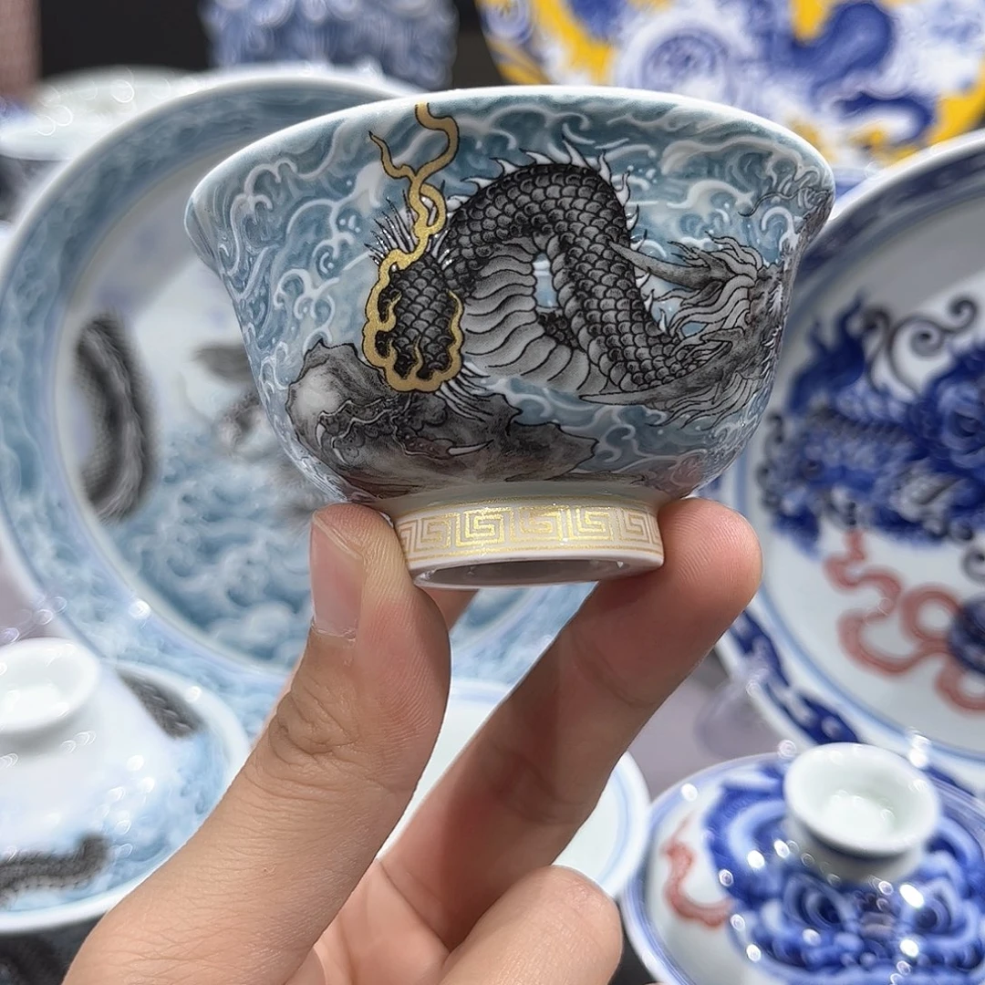 小****流景德镇陶瓷艺术品