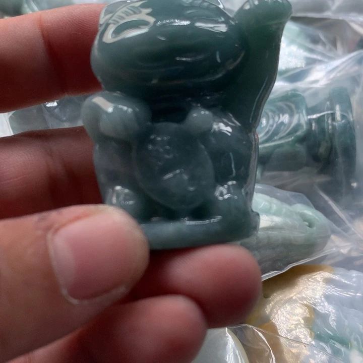 翡翠未镶嵌颈饰保真天然a货翡翠