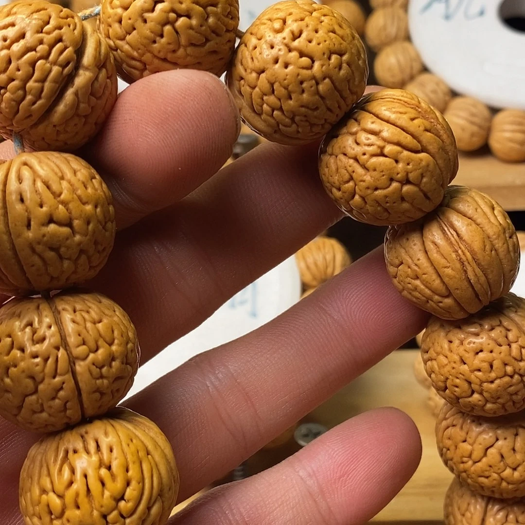 文***哥22白月光手持22白月光