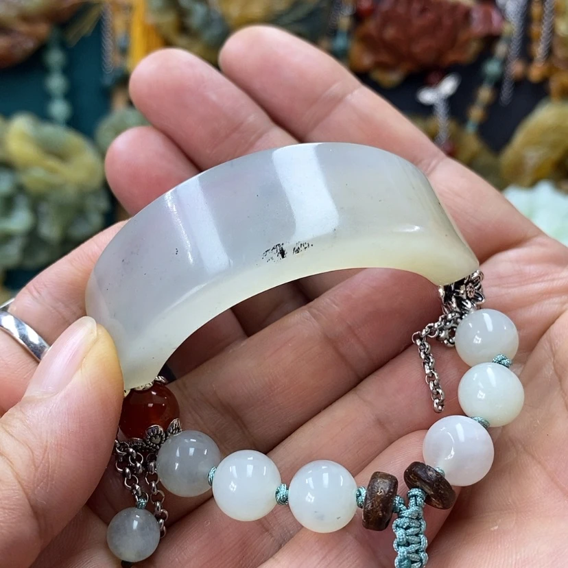 【闪购商品】蛇纹石玉未镶嵌手牌