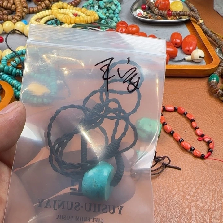 平***暖琉璃/树脂/塑料类