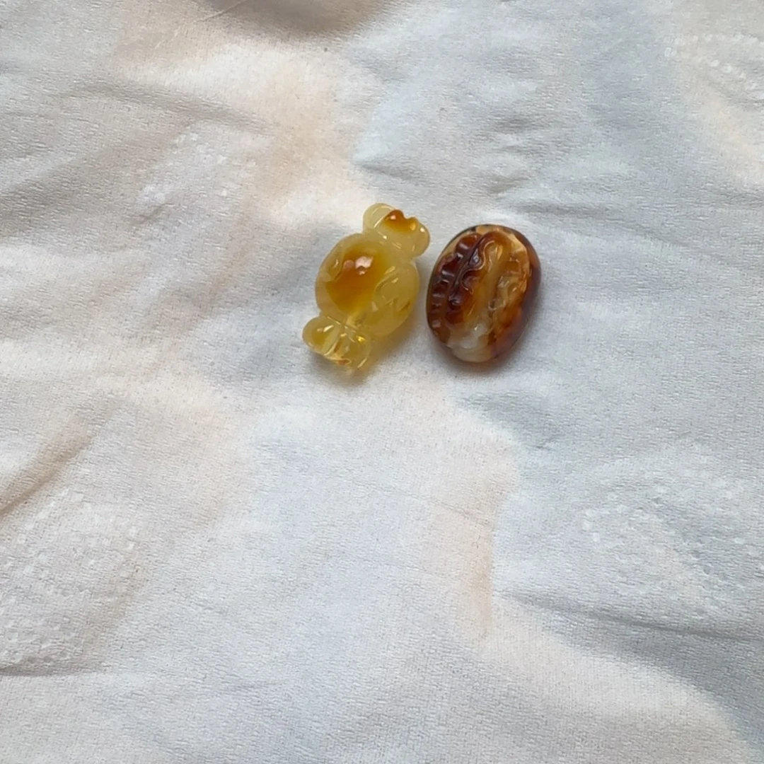 琥珀裸石未镶嵌琥珀